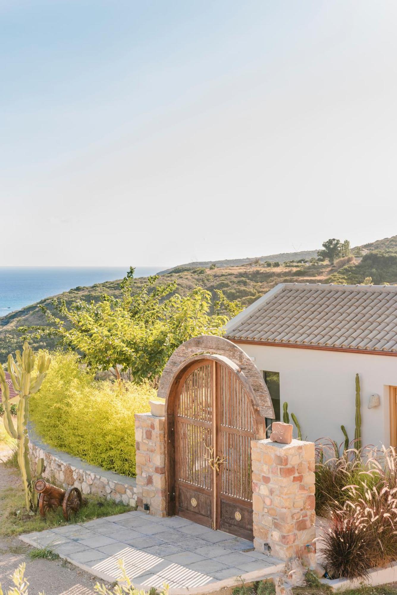 Spathes Suites Kefalonia - Luxury Suites Ratzaklion Exterior photo